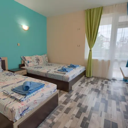 Casa de hóspedes Kazlarov *