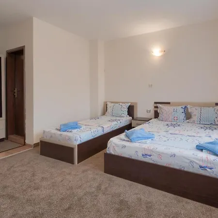 Kazlarov Pensjonat Kiten (Burgas)