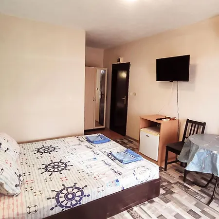 Kazlarov * Kiten (Burgas)