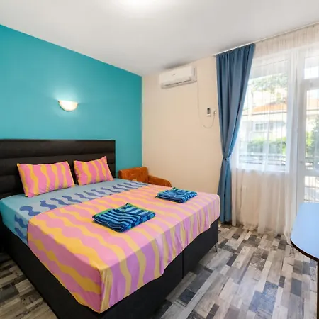 Kazlarov Guest house *