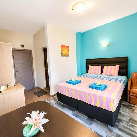 Guest house Kazlarov *