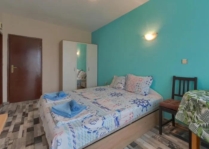 Kazlarov Guest house *